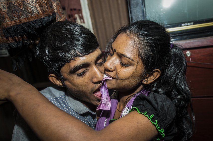  Where  find  a sluts in Kolkata, West Bengal